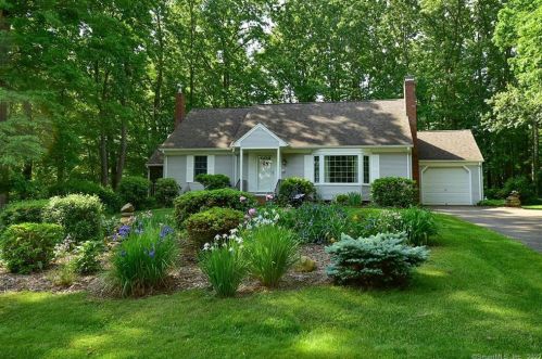 16 Irene Dr, Vernon, CT 06066-4004