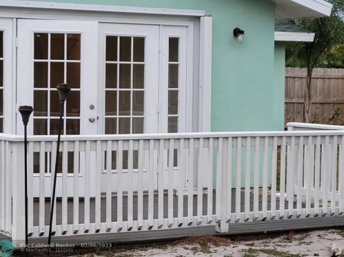 364 Airoso Blvd, Fort Pierce FL  34983-2029 exterior