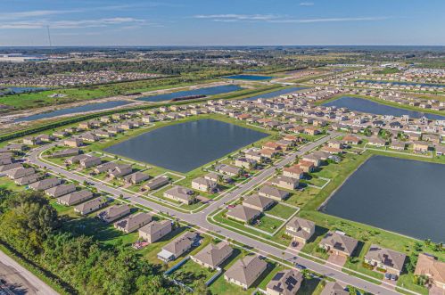 901 Bent Creek Dr, Fort Pierce FL  34947-1331 exterior