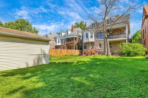 5226 Washington Pl, Saint Louis MO 63108-1116 exterior