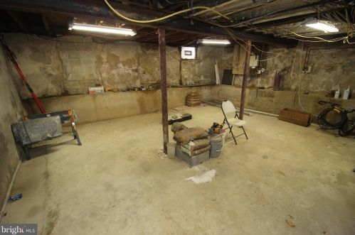 80 Ridgeway Ave, Manor PA 19036-1924 exterior