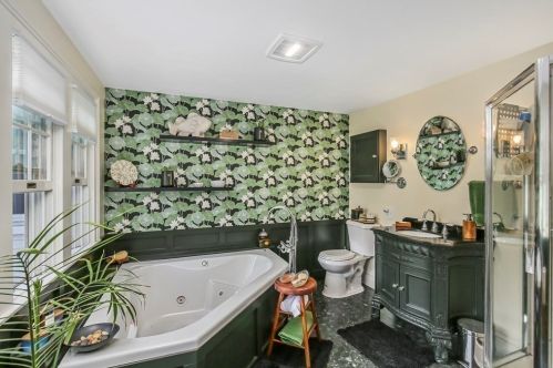 264 Highland St, Worcester MA 01602-2112 exterior