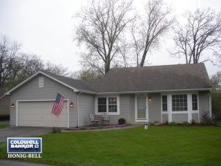 3108 Crescent Ave, Volo, IL 60050-5736