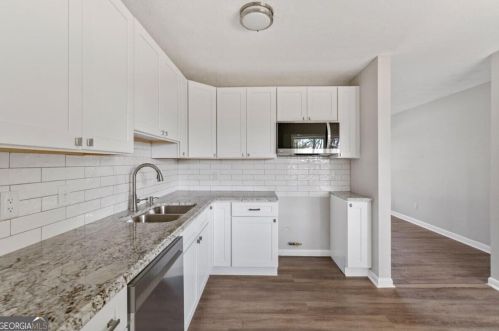 2050 Forrest Park Rd, Atlanta GA 30315-8637 exterior