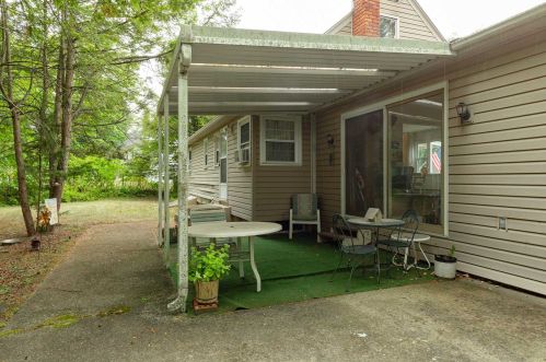 20 Marwood Dr, Poughkeepsie NY 12601-5430 exterior