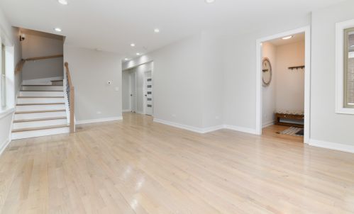 7810 Cressett Dr, Chicago IL  60707-1344 exterior