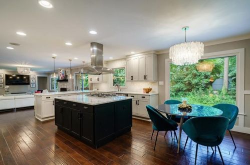 1873 Chancery Ln, Atlanta GA 30341-1007 exterior