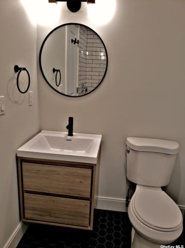 9 Millet St, Huntington Station NY  11746-8105 exterior