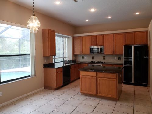 12413 Bristol Commons Cir, Tampa FL  33626-2410 exterior