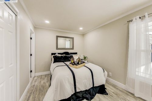 1946 6th St, Concord CA  94519-2216 exterior