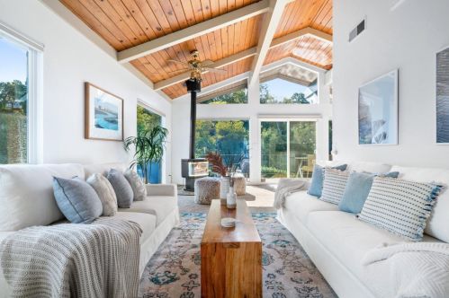 427 Riverview Ave, Capitola CA 95010-2757 exterior