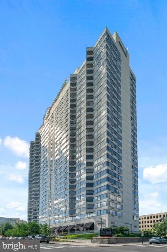 2001 Hamilton St, Philadelphia PA 19130-4298 exterior