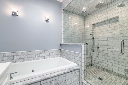 1350 Oakley Blvd, Chicago IL 60622-1848 exterior