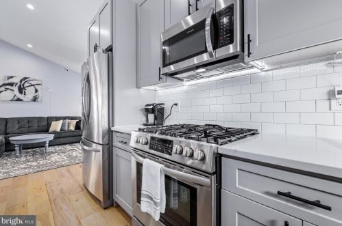 1101 44th Pl, Washington DC  20019-4906 exterior