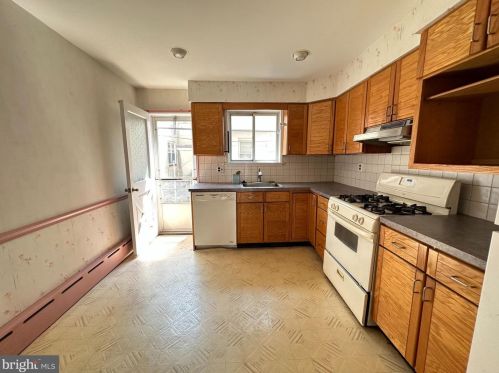 2537 Carlisle St, Philadelphia PA 19132-4012 exterior