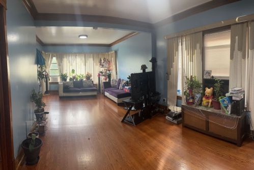 2450 Austin Ave, Chicago, IL 60639-2206