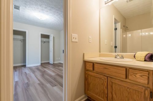 217 Braxton Pl, Tucker GA 30084-1872 exterior