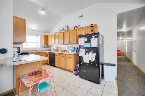 7952 Greenwood Ave, Chicago IL 60619-7096 exterior