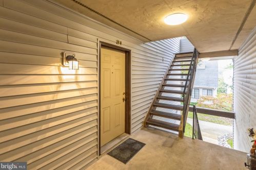 1605 Carriage House Ter, Silver Spring, MD 20904-2292