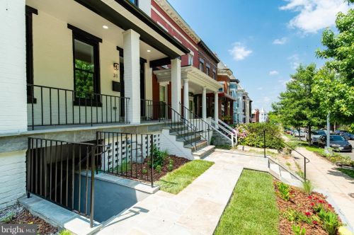 31 V St, Washington DC  20001-1012 exterior