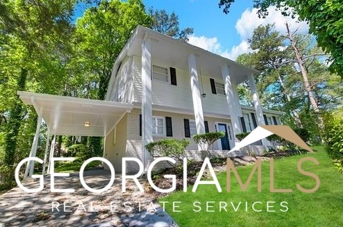 3390 Glenview Cir, Atlanta GA  30331-2408 exterior