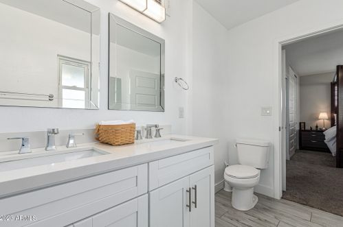 1341 Campbell Ave, Phoenix AZ  85013-2603 exterior