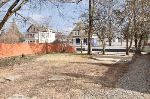 261 Admiral St, Providence RI 02908-1331 exterior