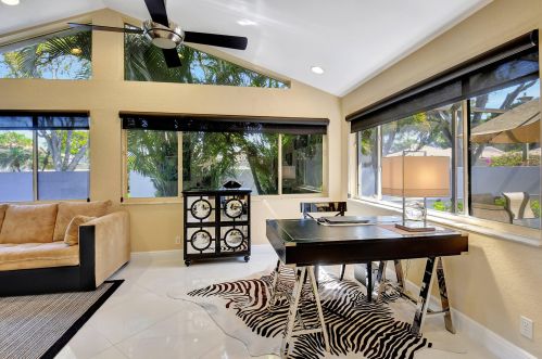 13 Gln Dr, Boynton Beach FL 33436-6207 exterior