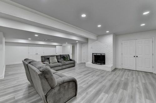 1311 Bridgewater Walk, Lithonia GA  30078-2086 exterior