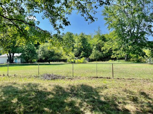 1649 Tyler Rd, Meskegon MI 49445-9320 exterior