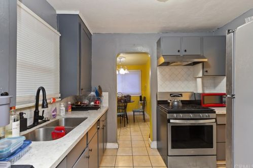 3407 Spruce St, Riverside CA exterior