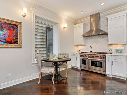 1126 Lill Ave, Chicago IL 60614-2018 exterior