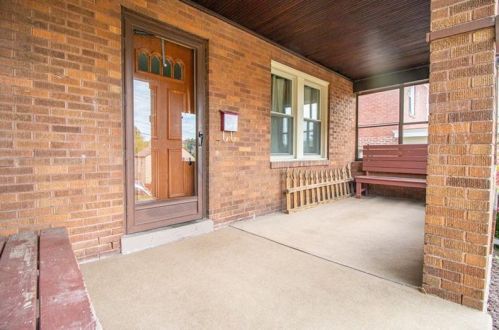 212 Wayside St, Pittsburgh, PA 15210-4004