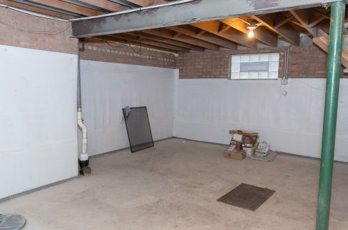 12234 State St, Chicago IL 60827-2016 exterior