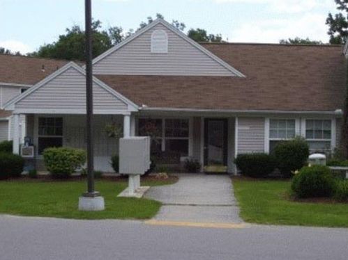 1 Canton Cir, Concord NH  03301-5302 exterior