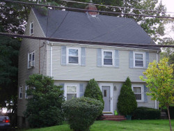 118 Winchester St, Newton, MA 02461-2130