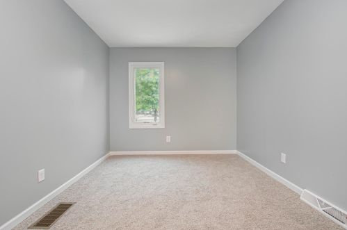 1016 Green Creek Rd, Meskegon MI  49445-1838 exterior