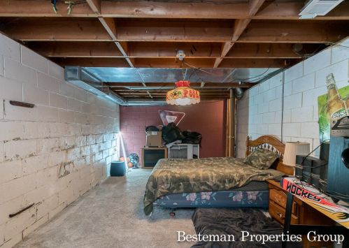 1631 Huizenga St, Meskegon MI  49442-5939 exterior