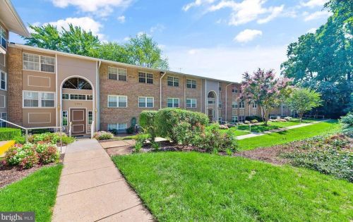 1904 Wilson Ln, Mc Lean, VA 22102-1943