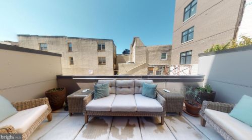 308 2nd St, Philadelphia PA 19133-0040 exterior