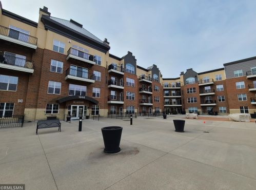 1800 Graham Ave, Saint Paul MN  55116-3289 exterior