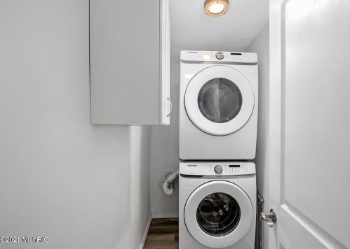 1315 Turner, Grand Rapids MI 49504-3235 exterior