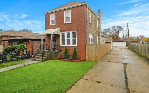 349 96th St, Chicago, IL 60628-1159
