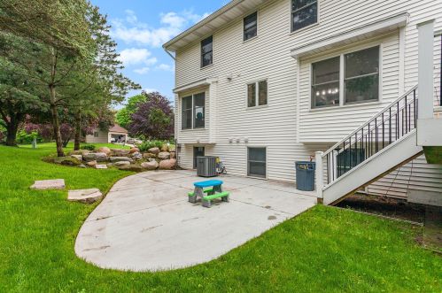 4675 Blue Grass Dr, Grand Rapids MI 49546-6231 exterior