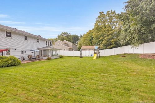 75 Boylston St, Meriden CT 06450-4737 exterior