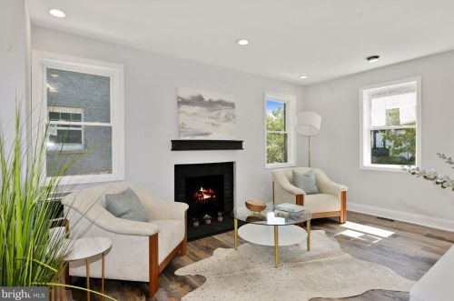 5020 Hanna Pl, Washington DC  20019-5818 exterior