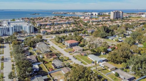 4722 Bay Ave, Tampa FL 33616-1070 exterior