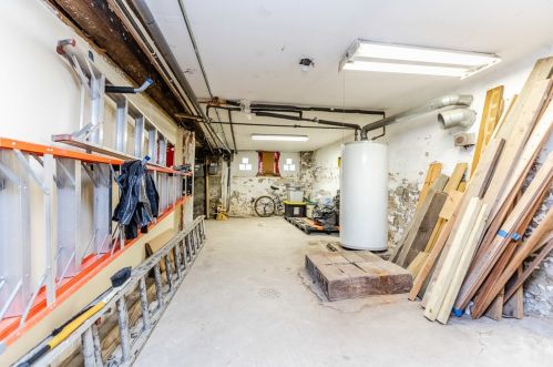 3161 Monroe St, Chicago IL 60624-2545 exterior