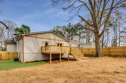 1823 Donnalee Ave, Atlanta GA 30316-2303 exterior