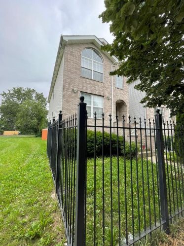 3853 West End Ave, Chicago, IL 60624-2356